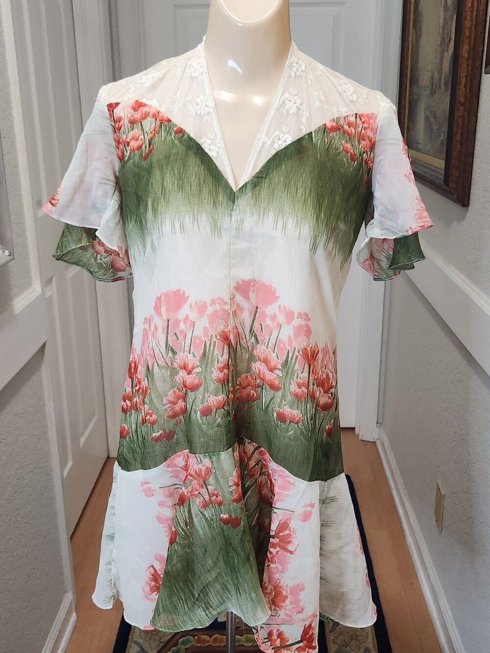 FARM RIO Floral Print Dress with Lace Neckline and Ruffled Sleeves Petite Small
